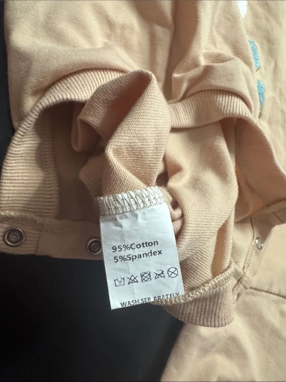 Source Unknown tan Long-Sleeve ONE Daisy Applique Bodysuit